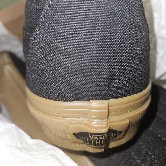 VANS SK8-Hi REISSUE CANVAS GUM BLACK/LGHTGM MEN’s - Picture 11 of 16